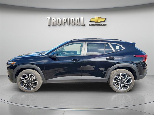 2026 Chevrolet Trax photo 2