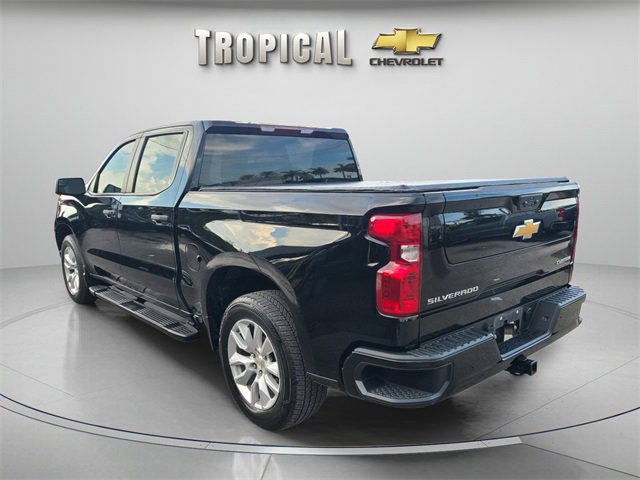 2024 Chevrolet Silverado 1500 Custom photo 2