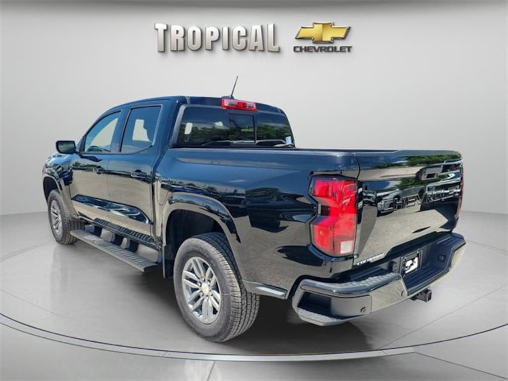 New 2025 Chevrolet Colorado WT/LT Truck