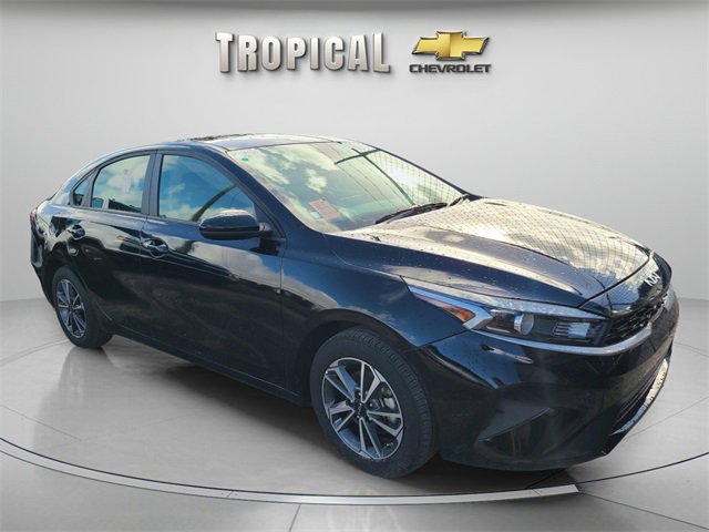 2024 Kia Forte LXS photo 4