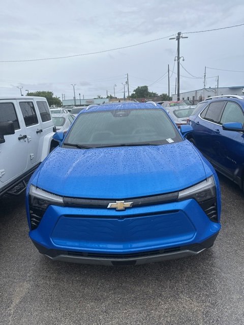 2024 Chevrolet Blazer EV photo 2