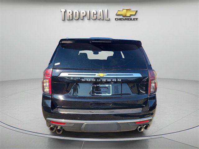 2023 Chevrolet Suburban High Country photo 4
