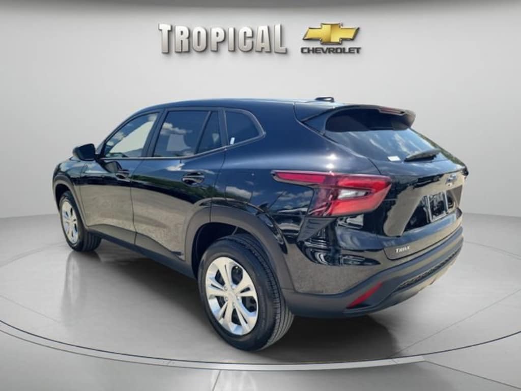 New 2026 Chevrolet Trax LS SUV