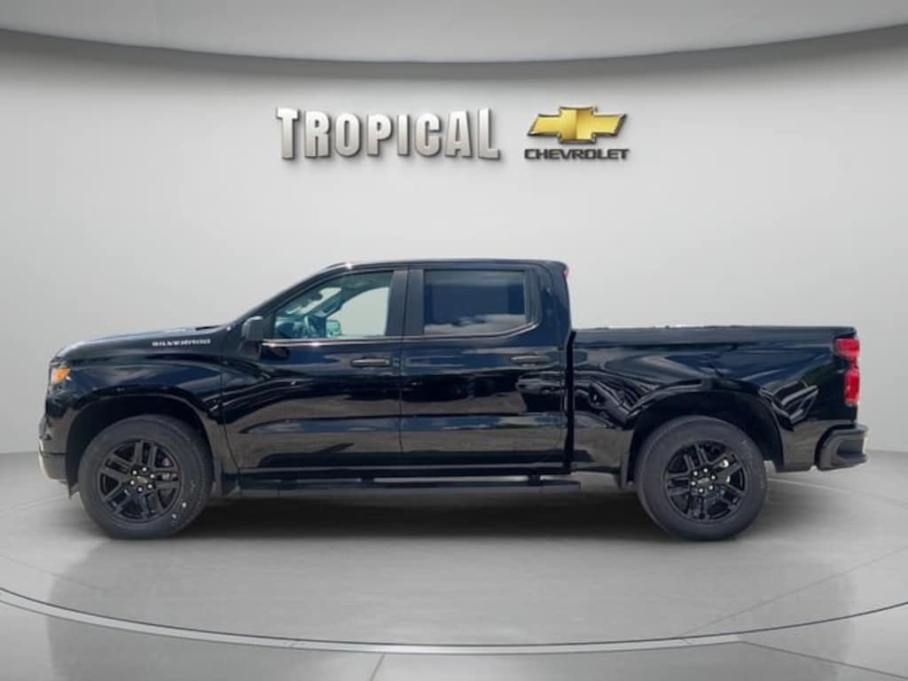 New 2026 Chevrolet Silverado 1500 Custom Truck