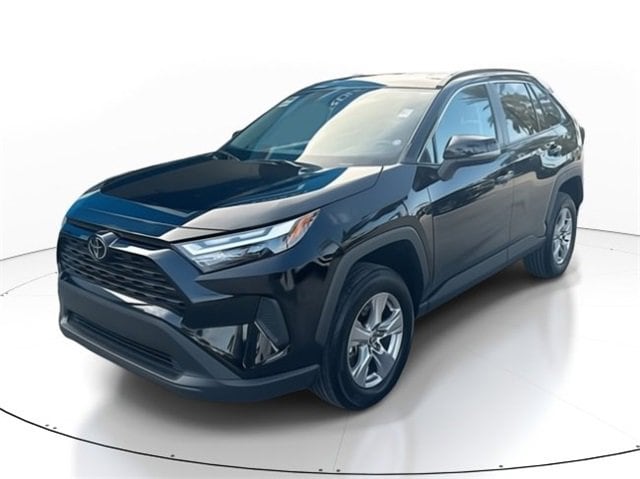 Used 2024 Toyota RAV4 XLE with VIN 2T3W1RFV2RW305698 for sale in Miami, FL