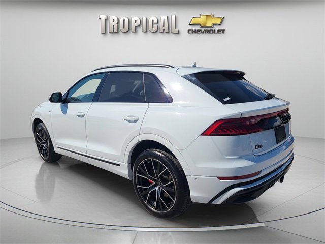 2023 Audi Q8 55 Prestige photo 3