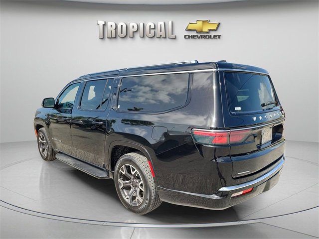 2023 Jeep Wagoneer L Series III photo 3