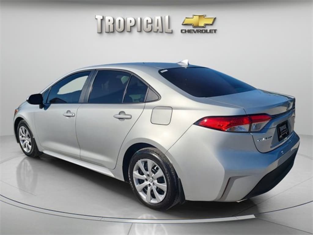 Used 2025 Toyota Corolla LE