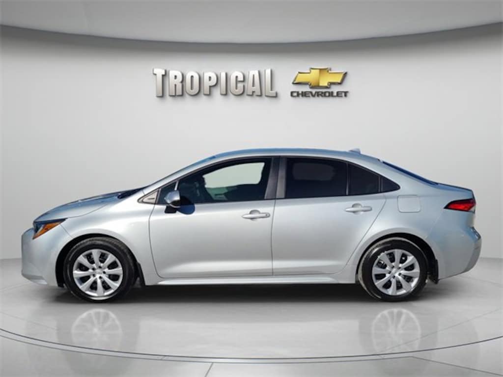 Used 2025 Toyota Corolla LE