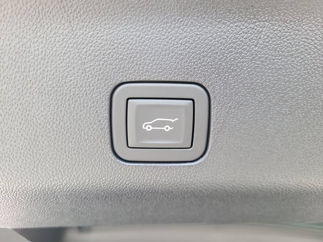 2026 Chevrolet Suburban LT - Photo 11