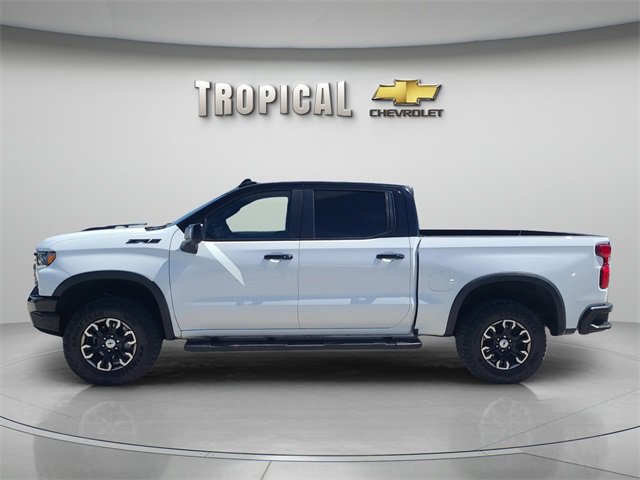 2024 Chevrolet Silverado 1500 ZR2 photo 2