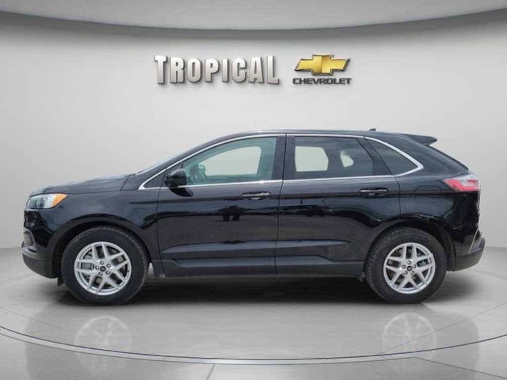 Used 2024 Ford Edge SEL