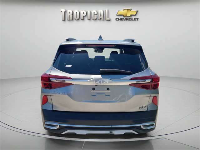 2023 Kia Seltos EX photo 4