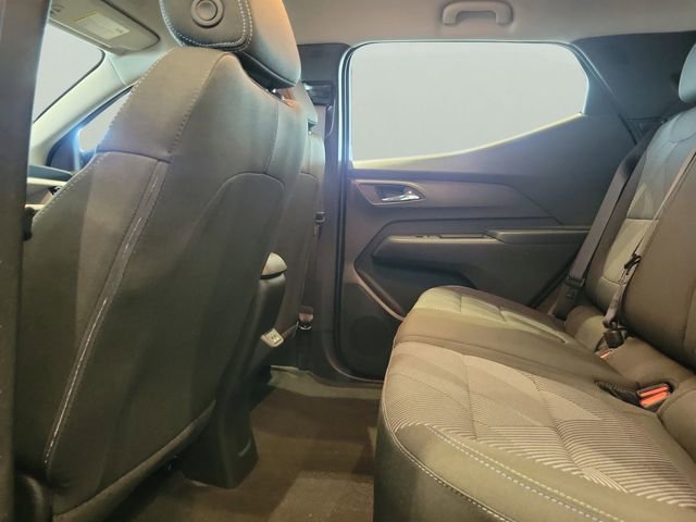 2027 Chevrolet Bolt LT - Photo 9