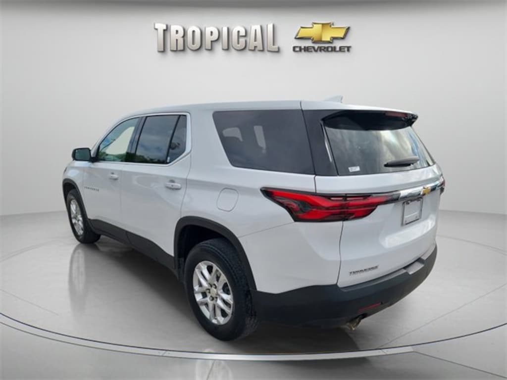 Used 2022 Chevrolet Traverse LS SUV