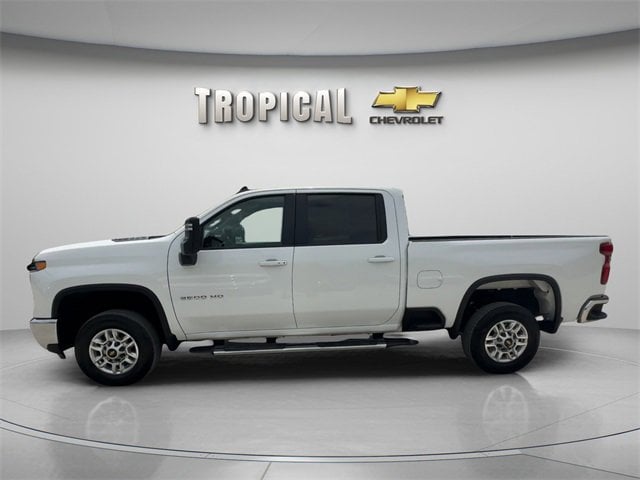 Used 2024 Chevrolet Silverado 2500HD LT with VIN 2GC4YNE7XR1214492 for sale in Miami, FL