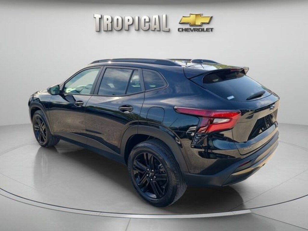 Used 2024 Chevrolet Trax Activ SUV