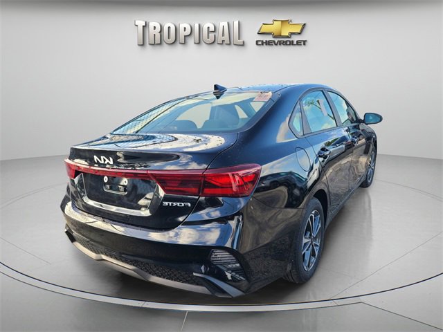 2024 Kia Forte LXS photo 3