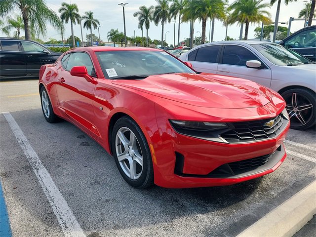 2023 Chevrolet Camaro 1LT photo 4