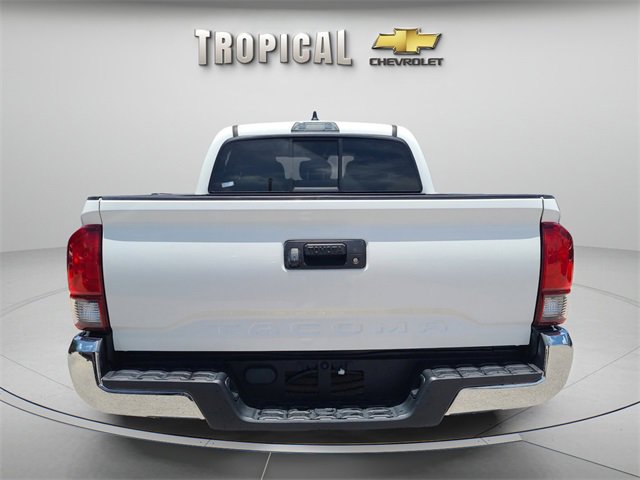 2022 Toyota Tacoma SR photo 4