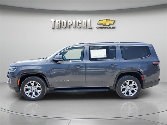 Used 2022 Jeep Wagoneer Series II with VIN 1C4SJVBT7NS179062 for sale in Miami, FL