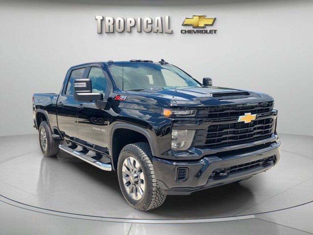 Used 2024 Chevrolet Silverado 2500 HD Custom Truck