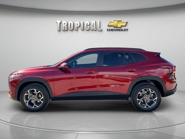 Used 2025 Chevrolet Trax LT with VIN KL77LHEP1SC052228 for sale in Miami Shores, FL
