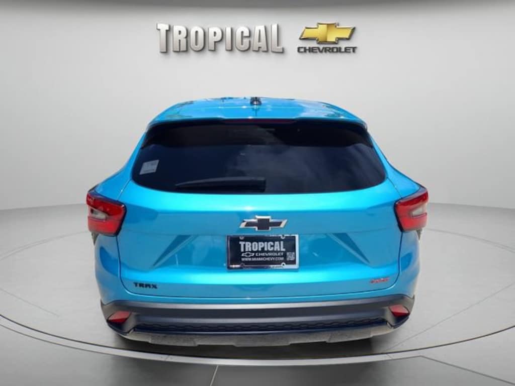 Used 2025 Chevrolet Trax 1RS SUV