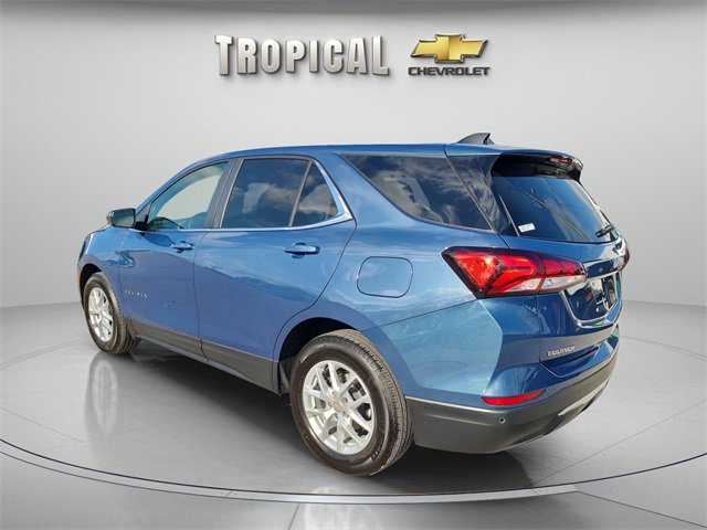 2024 Chevrolet Equinox LT photo 3