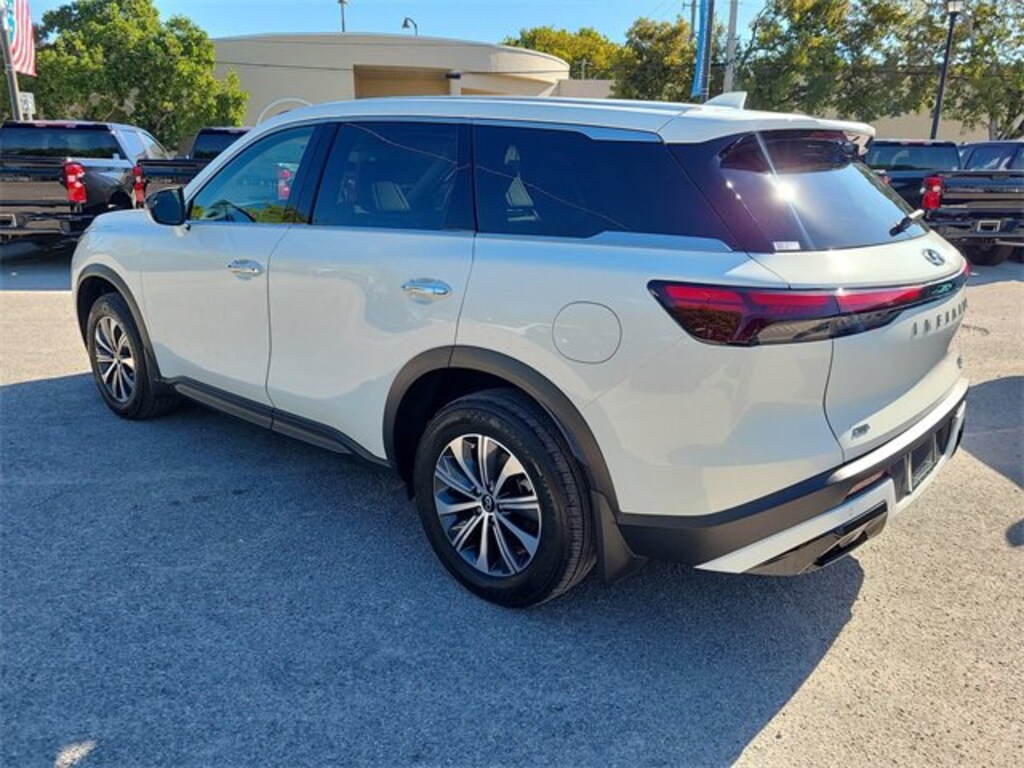 Used 2024 INFINITI QX60 Pure