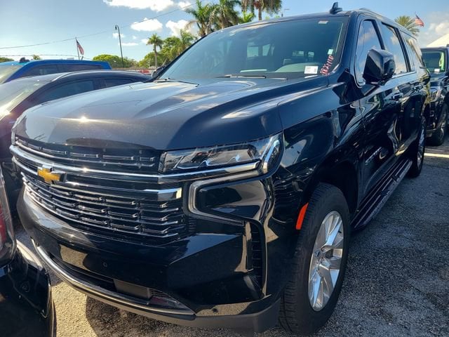 2024 Chevrolet Suburban 4WD 1500 Premier's photo
