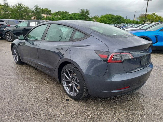 2023 Tesla Model 3 photo 3