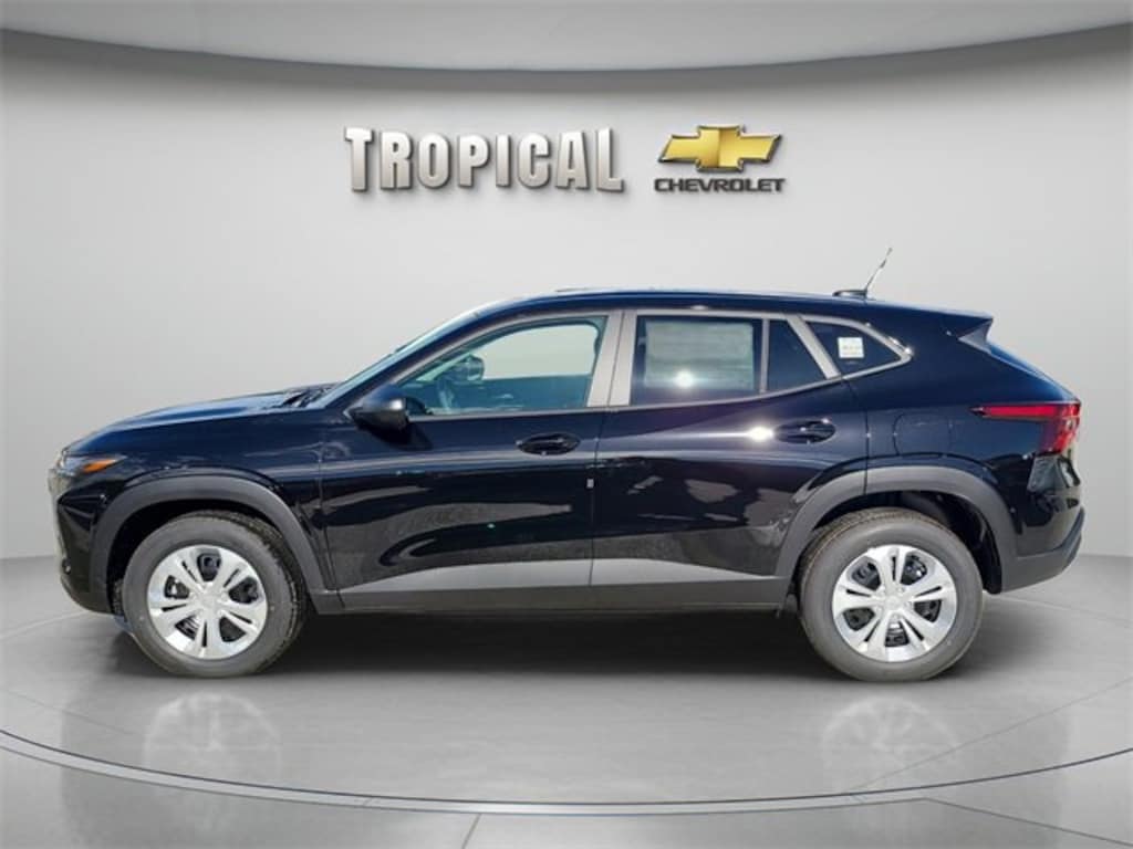 New 2026 Chevrolet Trax LS SUV