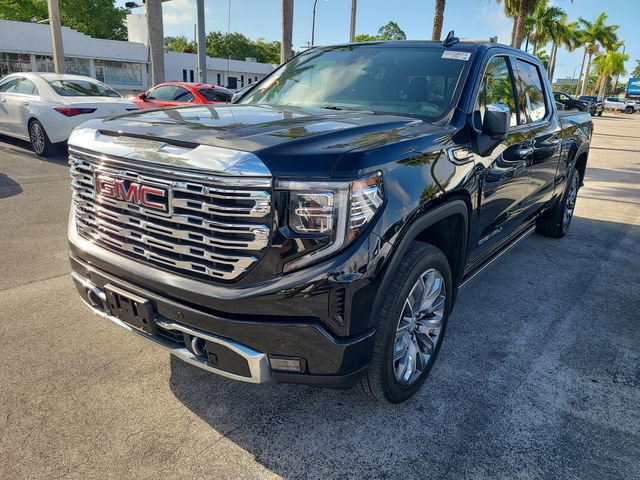 2024 GMC Sierra 4WD Crew Cab Short Box Denali's photo