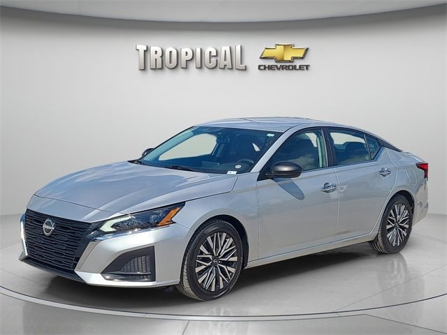 2024 Nissan Altima SV