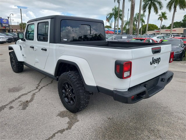 2023 Jeep Gladiator Willys photo 2