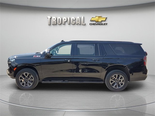 Used 2022 Chevrolet Suburban Z71 with VIN 1GNSKDKD2NR158697 for sale in Miami, FL