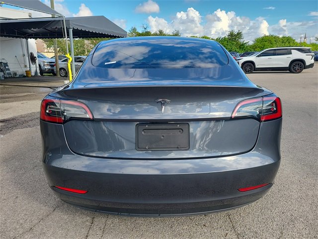 2023 Tesla Model 3 photo 4