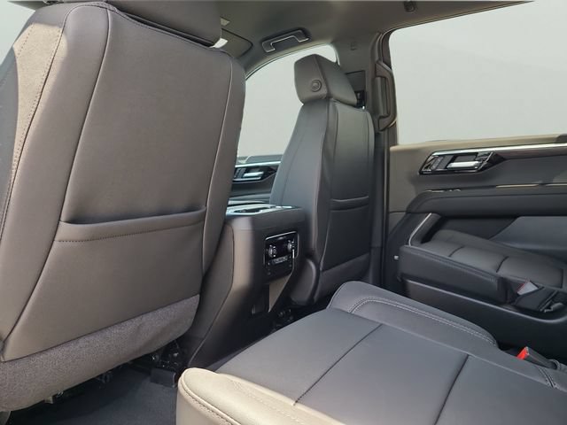 2026 Chevrolet Suburban LT - Photo 12
