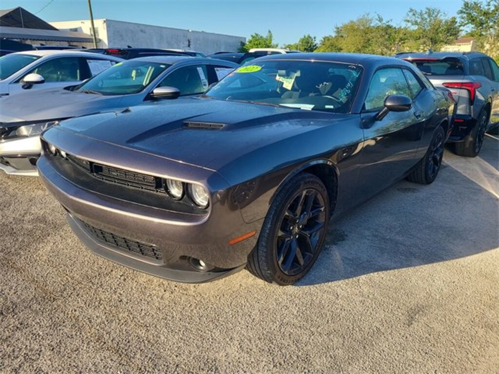 Used 2022 Dodge Challenger SXT