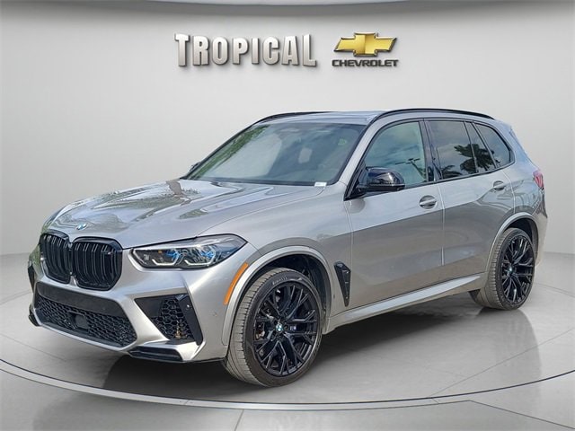 2022 BMW X5 M Base's photo