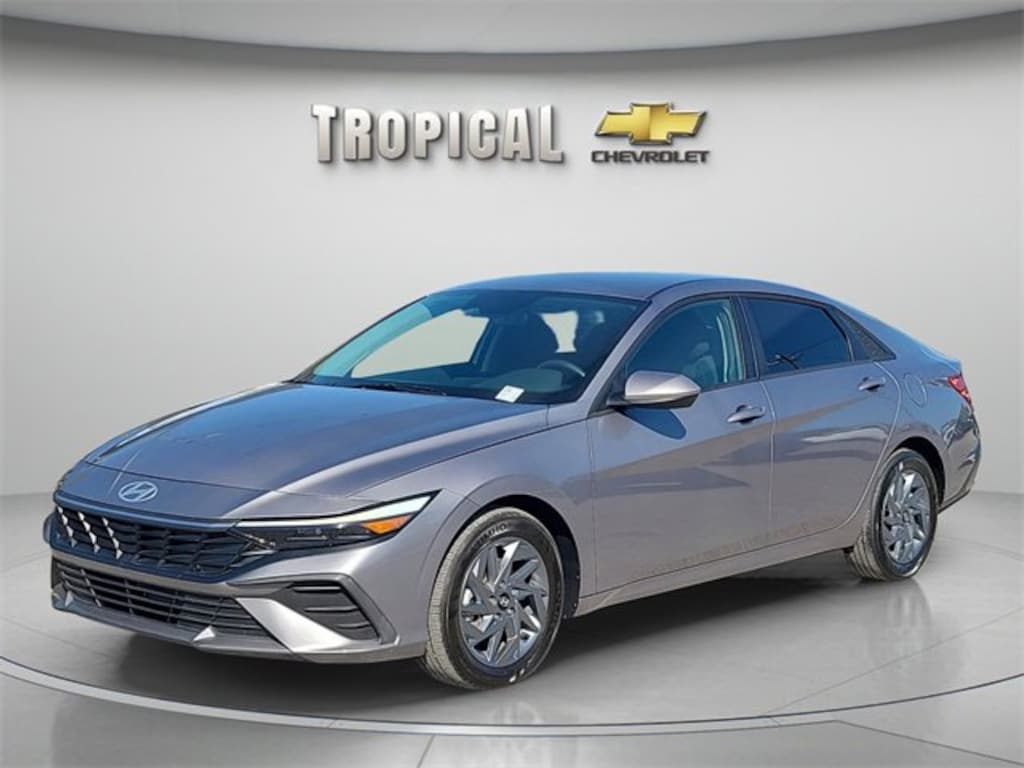 Used 2024 Hyundai Elantra SEL