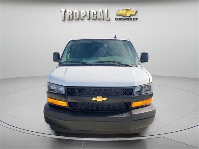 2025 Chevrolet Express Cargo Work Van's photo