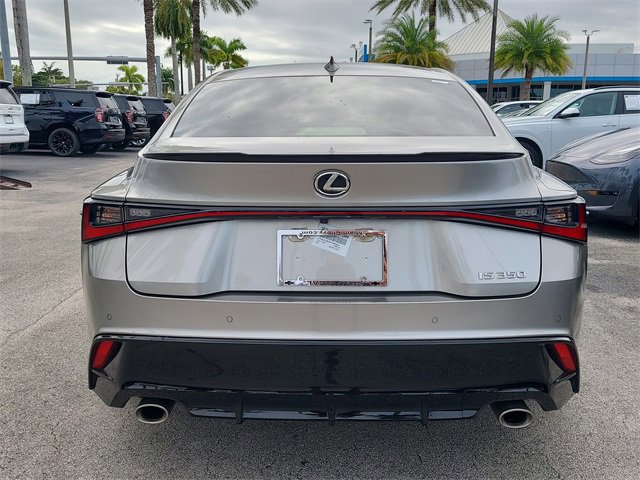 2023 Lexus IS 350 F SPORT photo 4