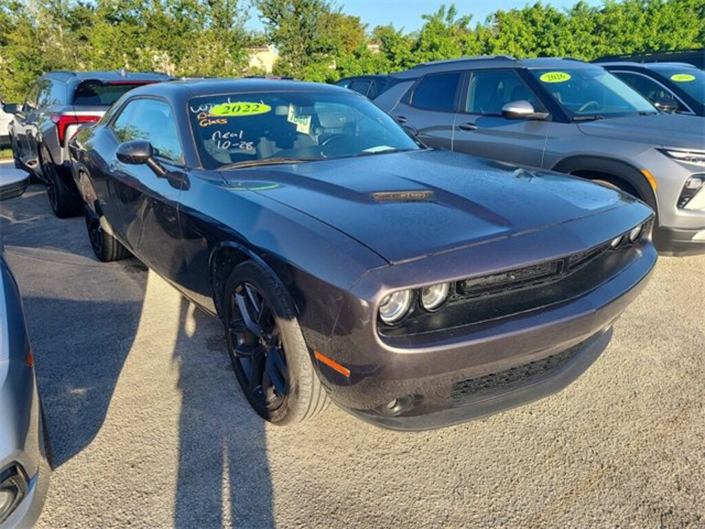 Used 2022 Dodge Challenger SXT