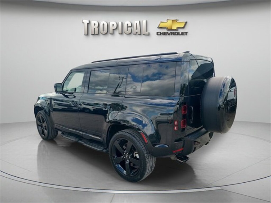 Used 2023 Land Rover Defender X-Dynamic SE