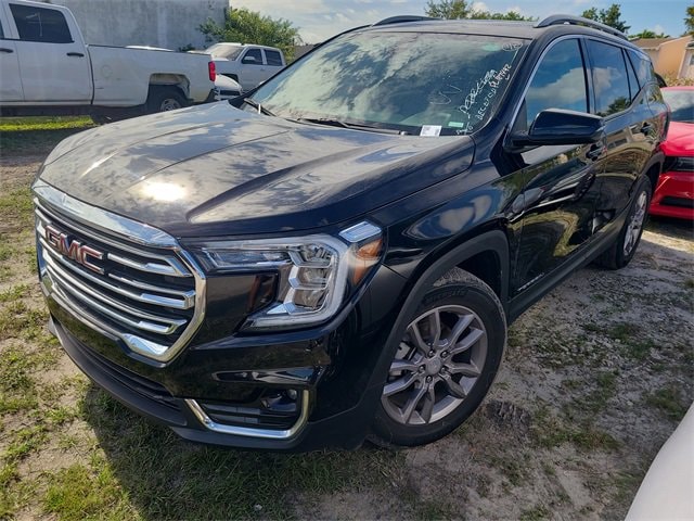 2023 GMC Terrain SLT's photo