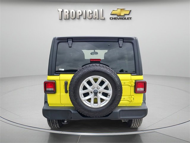 2023 Jeep Wrangler Sport S photo 4