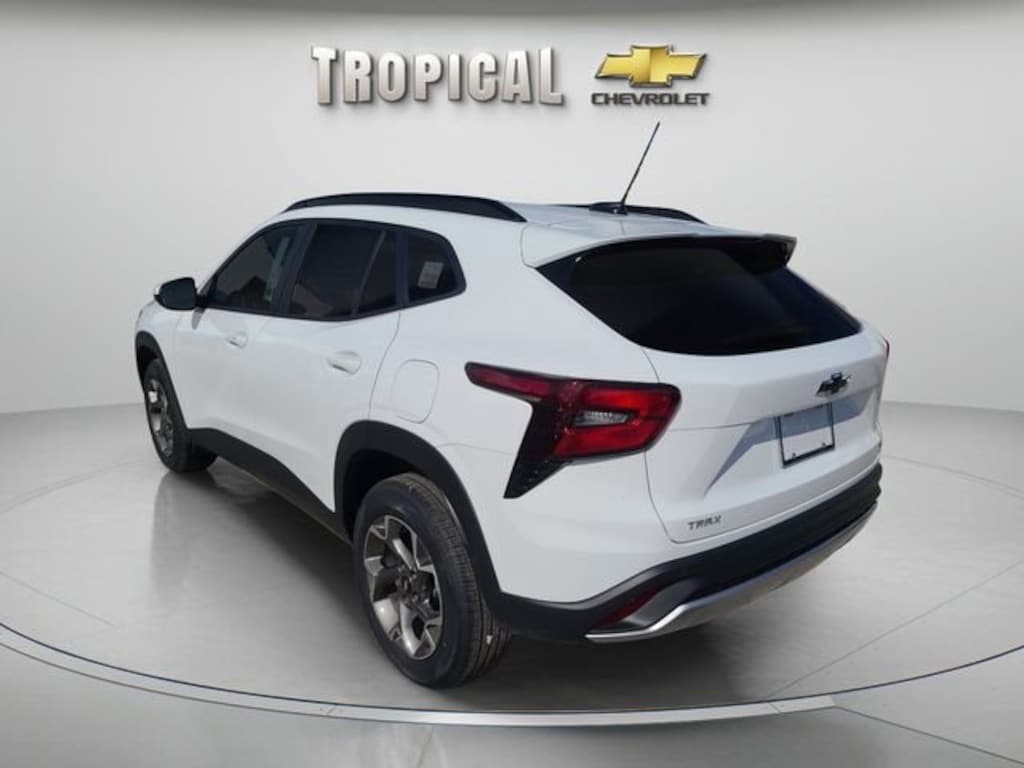 New 2026 Chevrolet Trax LT SUV