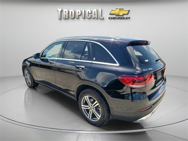 2022 Mercedes Benz GLC 300 photo 3